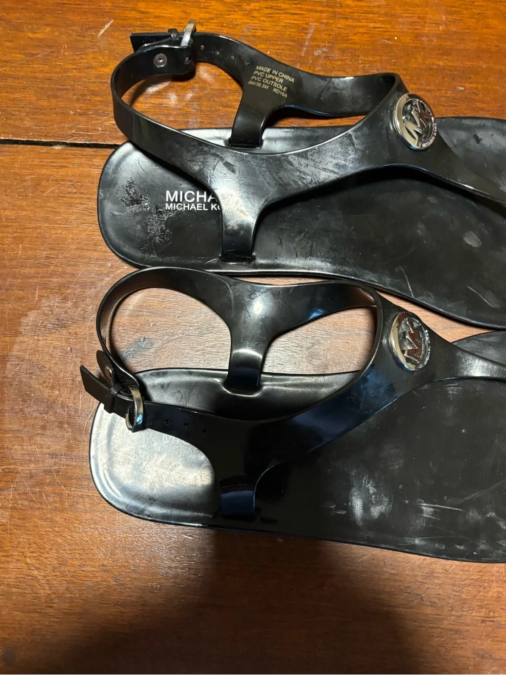 Michael Kors Women’s Black Jelly Thong Sandals Size 8M Style RD16A